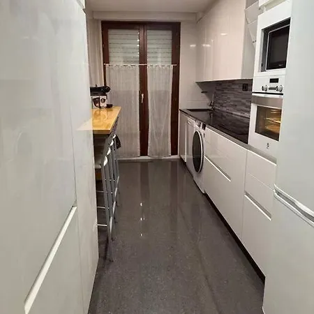 La Maison Blanche Apartment